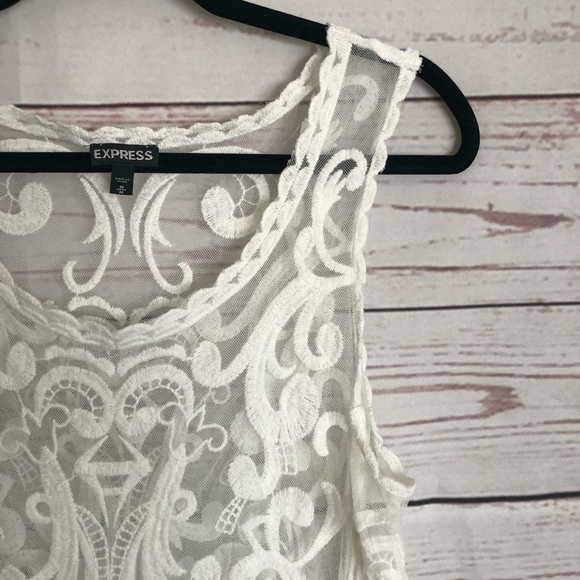 Express Lace Tank - Picture 4 of 4